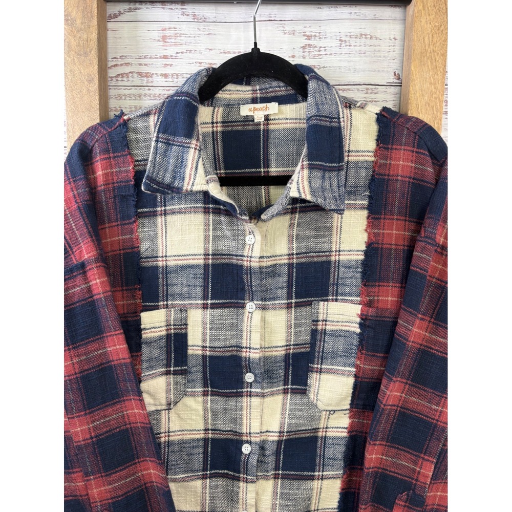 A.Peach Womens Colorblock Plaid Flannel Distressed Frayed Hem Shirt Large - Picture 4 of 8